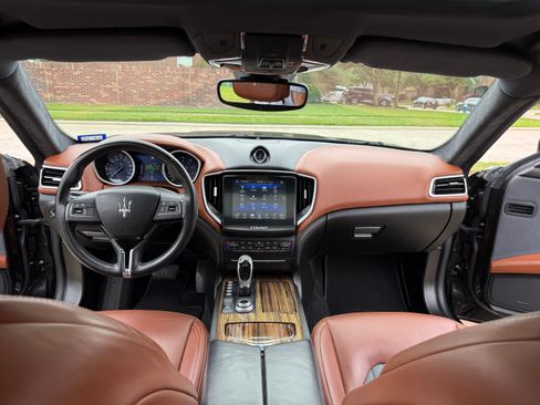 Used 2018 Maserati Ghibli S GranLusso image 14