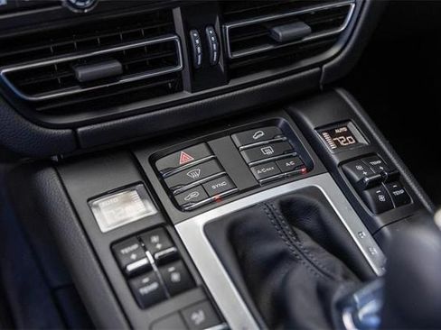 Used 2021 Porsche Macan AWD/4WD image 15