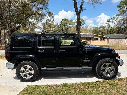 Used 2016 Jeep Wrangler Unlimited Sahara w/ Max Tow Package image 4