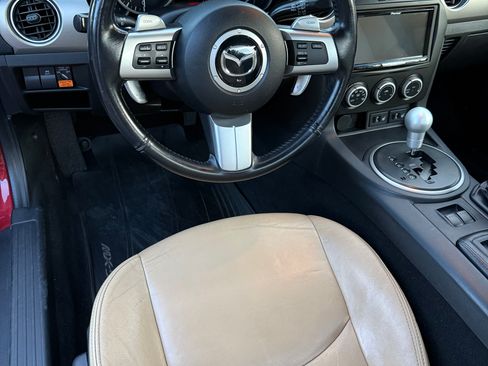 Used 2012 MAZDA MX-5 Miata Grand Touring w/ Premium Pkg RWD image 19
