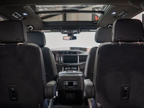 Used 2022 GMC Yukon Denali image 8