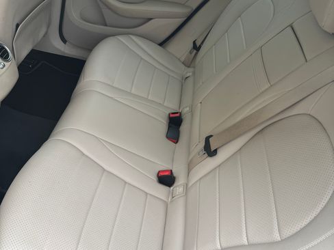 Used 2019 Mercedes-Benz GLC 300 image 16