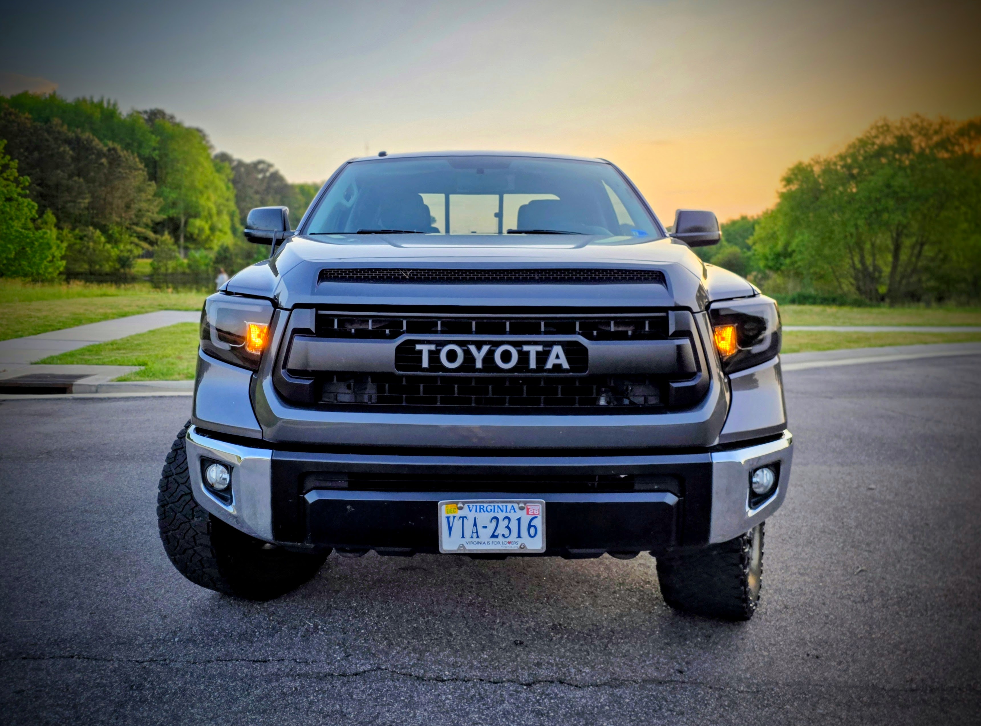 Used 2017 Toyota Tundra SR5 AWD/4WD image 12