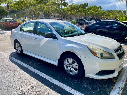 Used 2013 Subaru Legacy 2.5i image 16