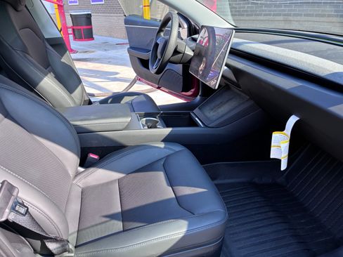 Used 2024 Tesla Model 3 Long Range RWD image 11