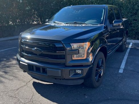 Used 2015 Ford F150 Lariat w/ Equipment Group 502A Luxury image 1