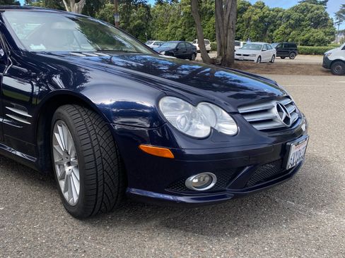Used 2008 Mercedes-Benz SL 550 image 4