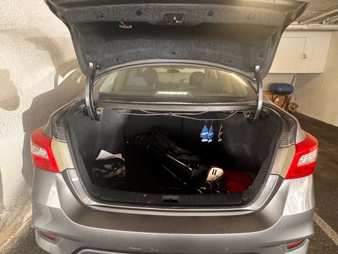 Used 2019 Nissan Sentra S image 1