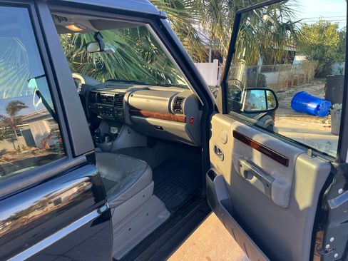 Used 2002 Land Rover Discovery SE7 image 12