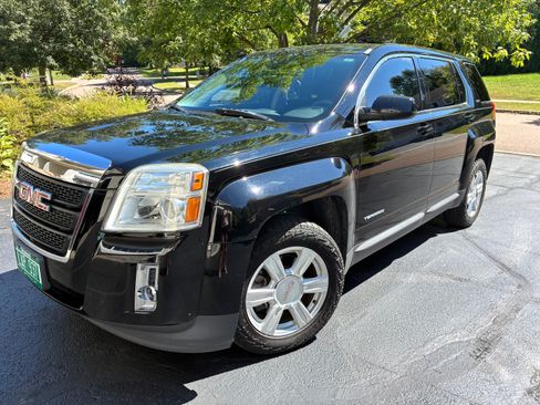 Used 2015 GMC Terrain SLE FWD image 2