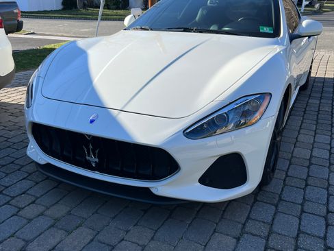 Used 2018 Maserati GranTurismo Sport image 1