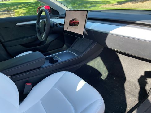 Used 2022 Tesla Model 3 Standard Sedan 4D image 11