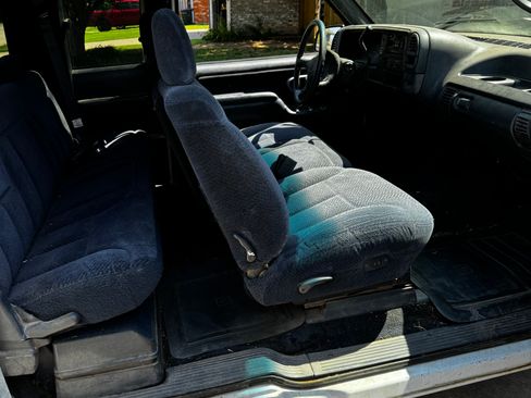 Used 1996 Chevrolet Silverado 1500 2WD Extended Cab image 1