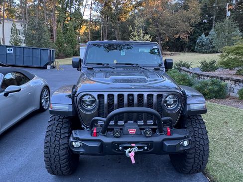 Used 2021 Jeep Wrangler Unlimited Rubicon image 2