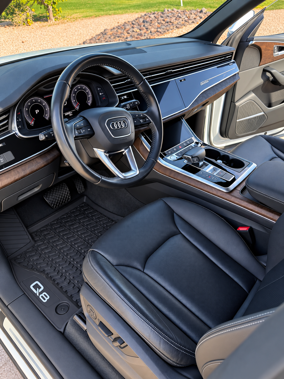 Used 2019 Audi Q8 Premium Plus AWD/4WD image 9