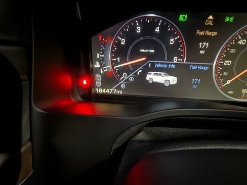 Used 2015 Cadillac Escalade ESV Luxury image 13