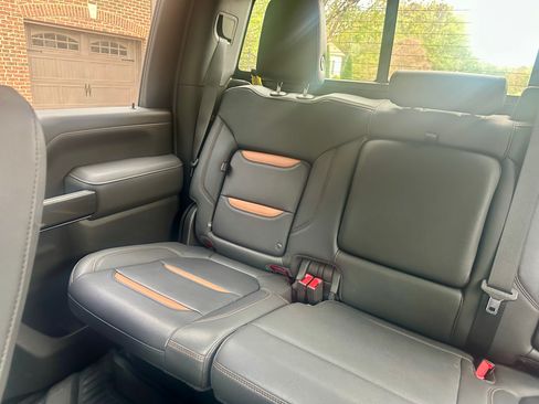 Used 2023 GMC Sierra 2500 AT4 w/ AT4 Preferred Package image 22