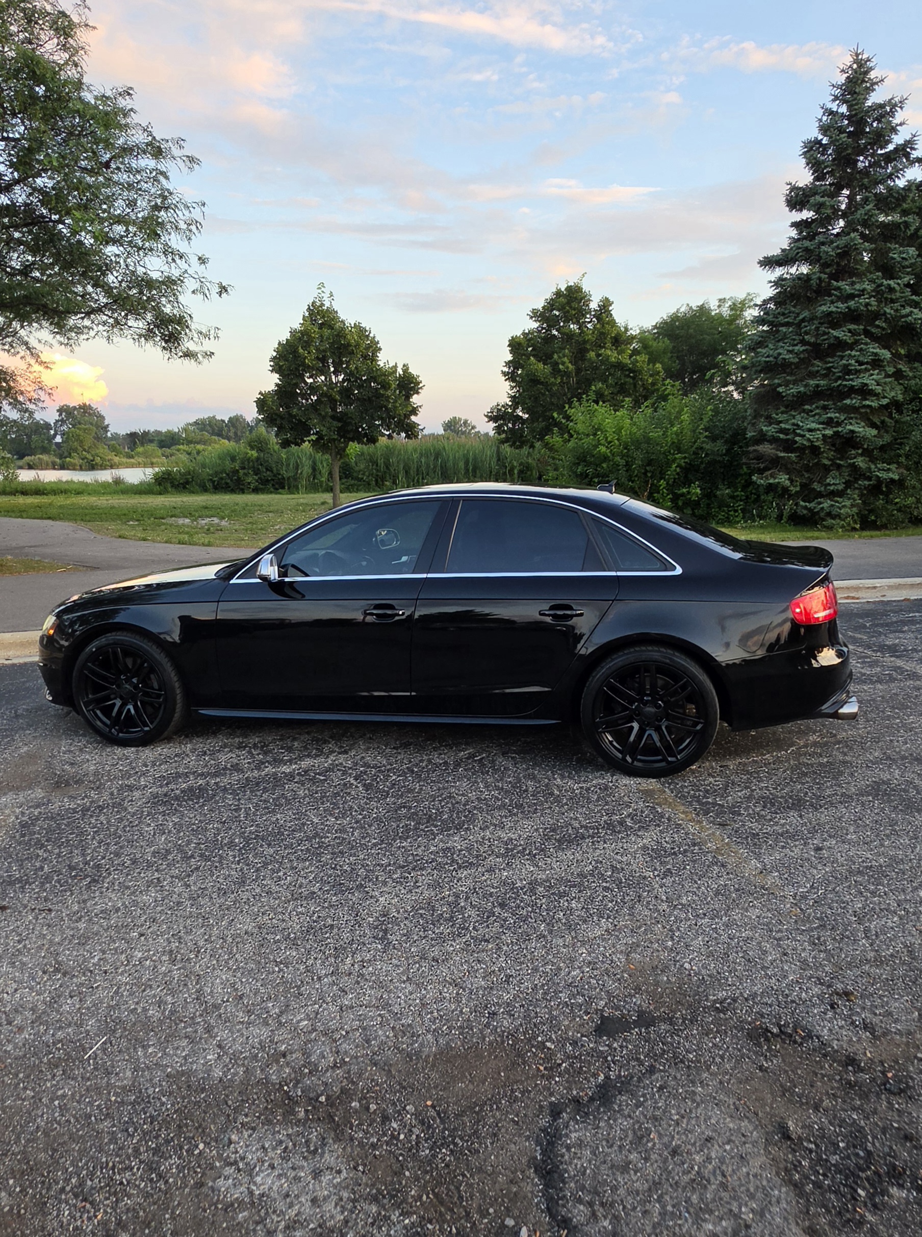 Used 2010 Audi S4 Prestige w/ Prestige Pkg AWD/4WD image 6