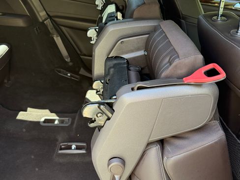 Used 2017 Mercedes-Benz GLS 450 4MATIC image 12