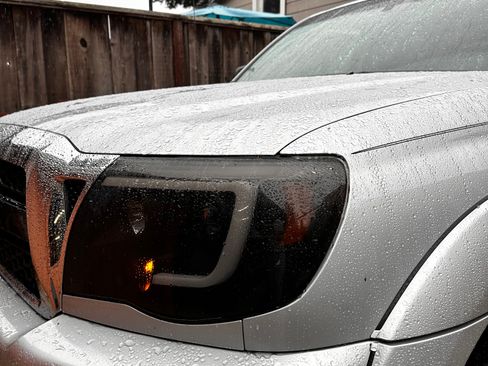 Used 2011 Toyota Tacoma PreRunner image 8