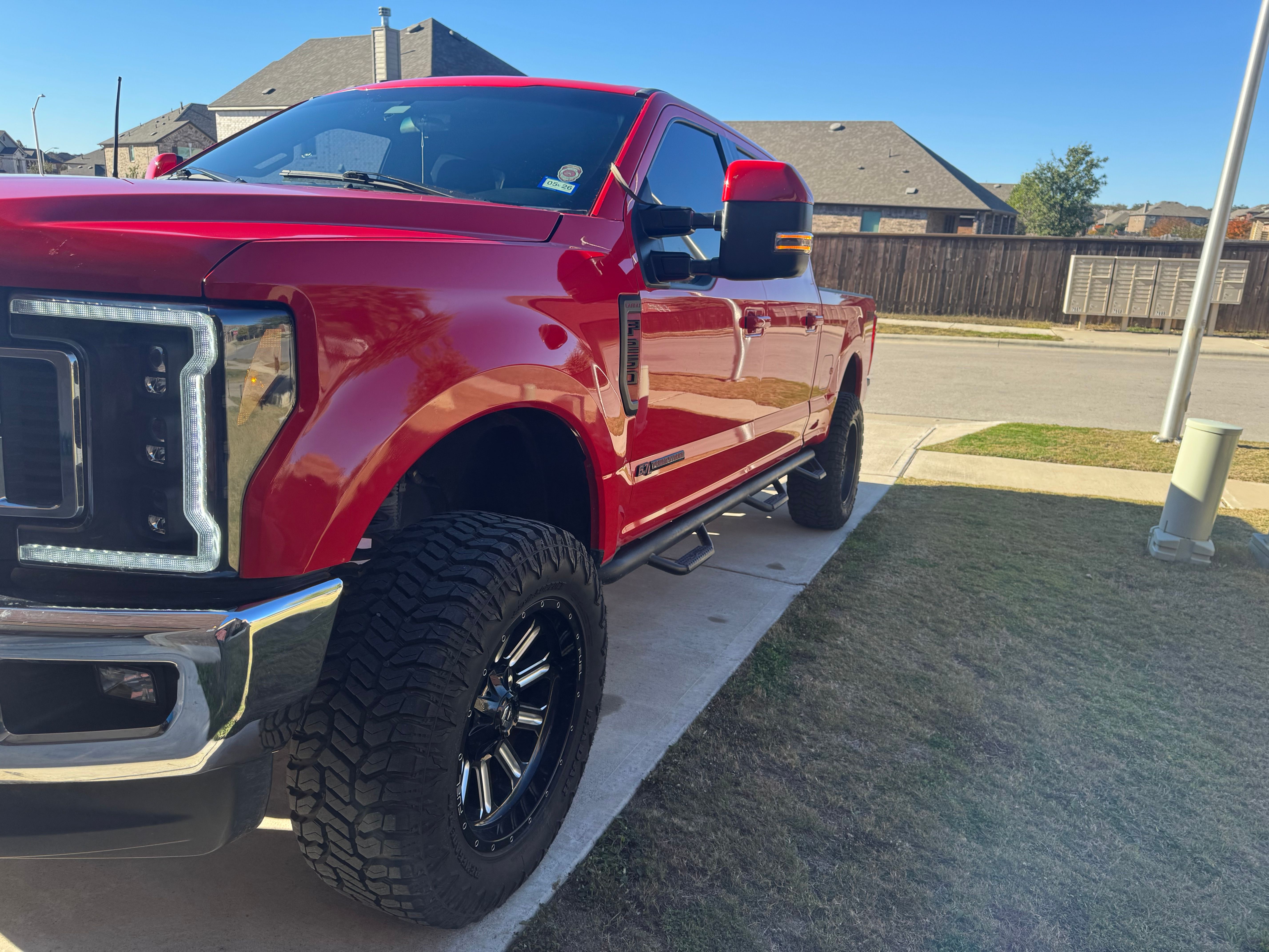 Used 2019 Ford F250 XLT w/ XLT Premium Package AWD/4WD image 17