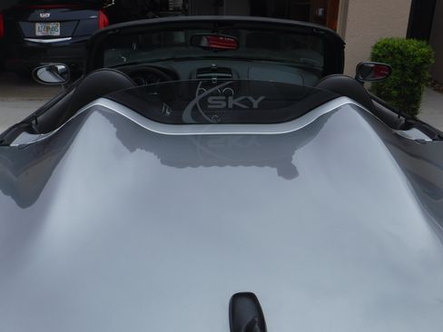 Used 2007 Saturn Sky Red Line RWD image 6