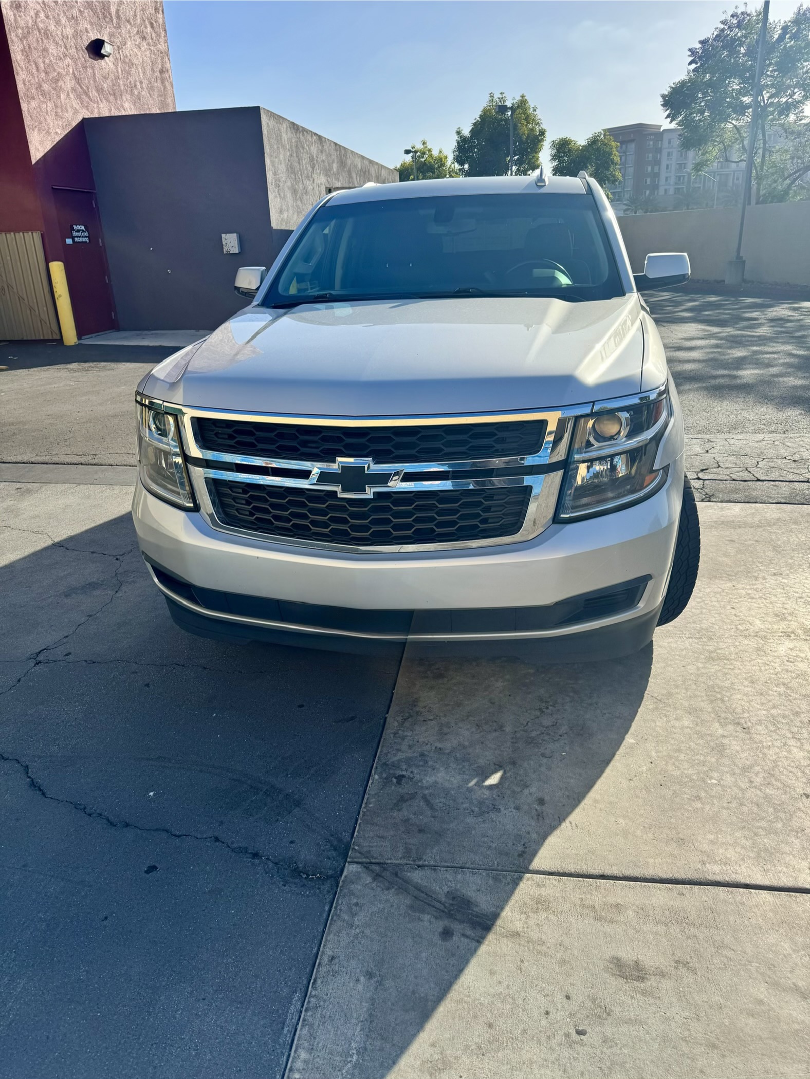 Used 2017 Chevrolet Tahoe LS RWD image 1
