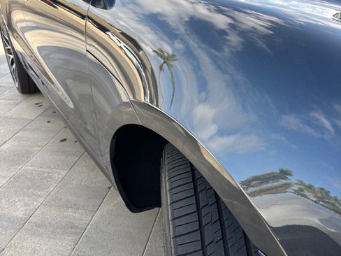 Used 2020 Porsche Macan Turbo image 24