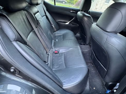 Used 2006 Lexus IS 350 RWD image 4