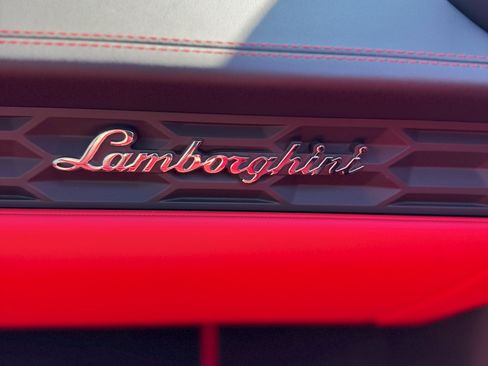 Used 2017 Lamborghini Huracan LP 580-2 image 16