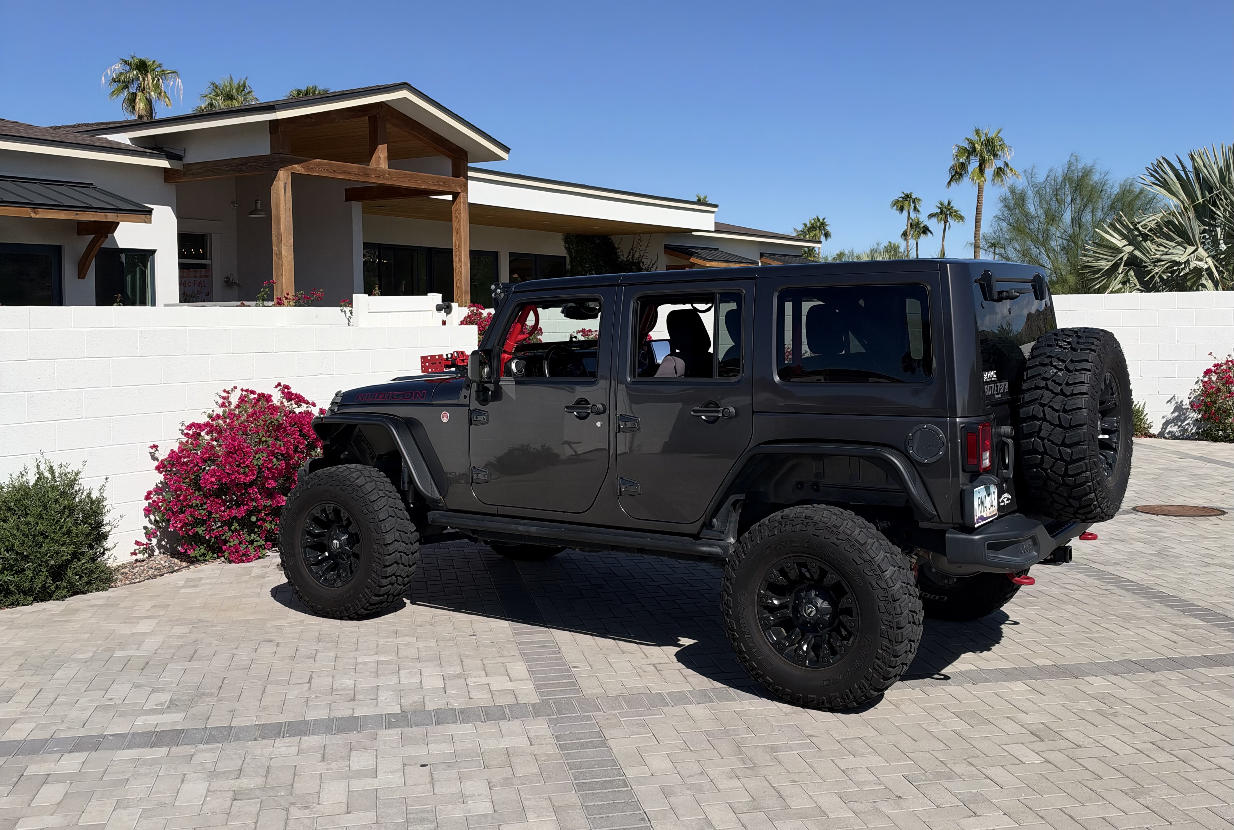 Used 2016 Jeep Wrangler Unlimited Rubicon AWD/4WD image 11