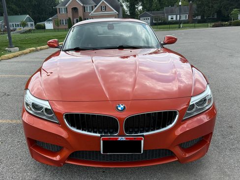 Used 2015 BMW Z4 sDrive28i RWD image 2