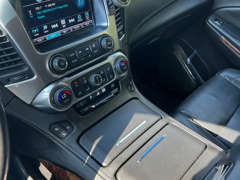 Used 2016 Chevrolet Suburban LTZ image 11