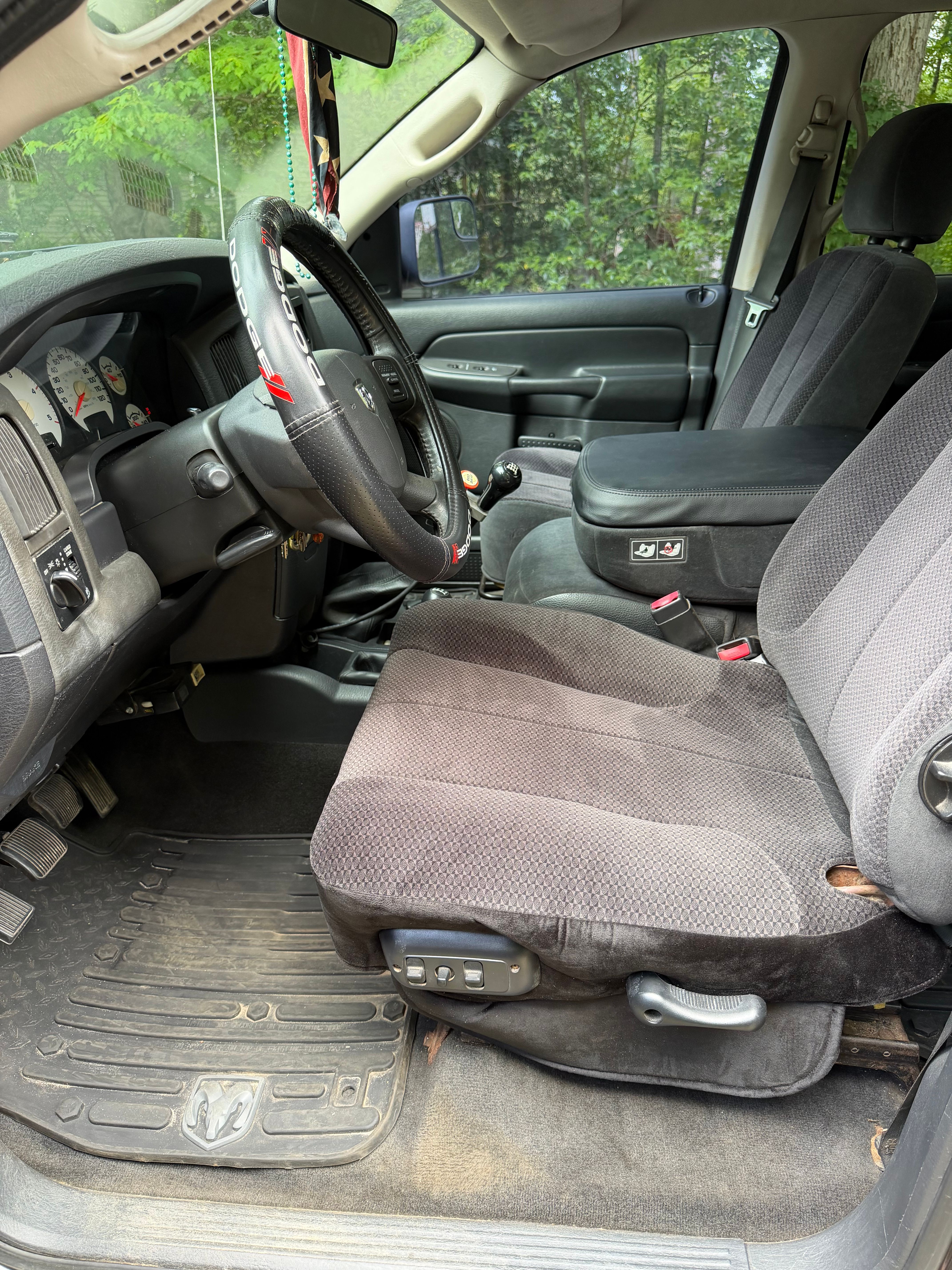 Used 2005 Dodge Ram 2500 Truck SLT w/ Quad Cab Big Horn Value Group AWD/4WD image 5