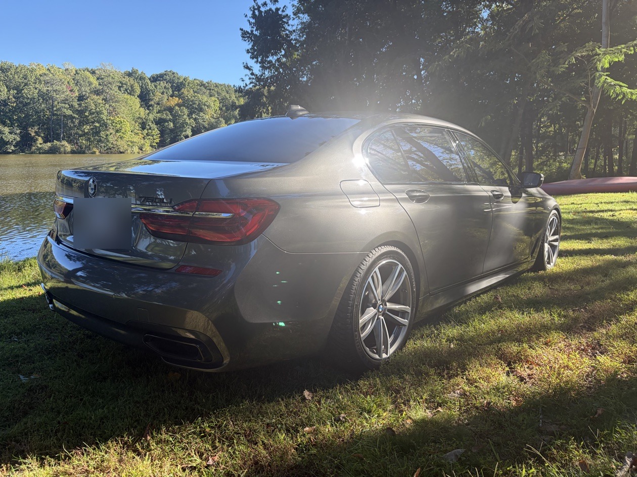 Used 2018 BMW 750i xDrive AWD/4WD image 8