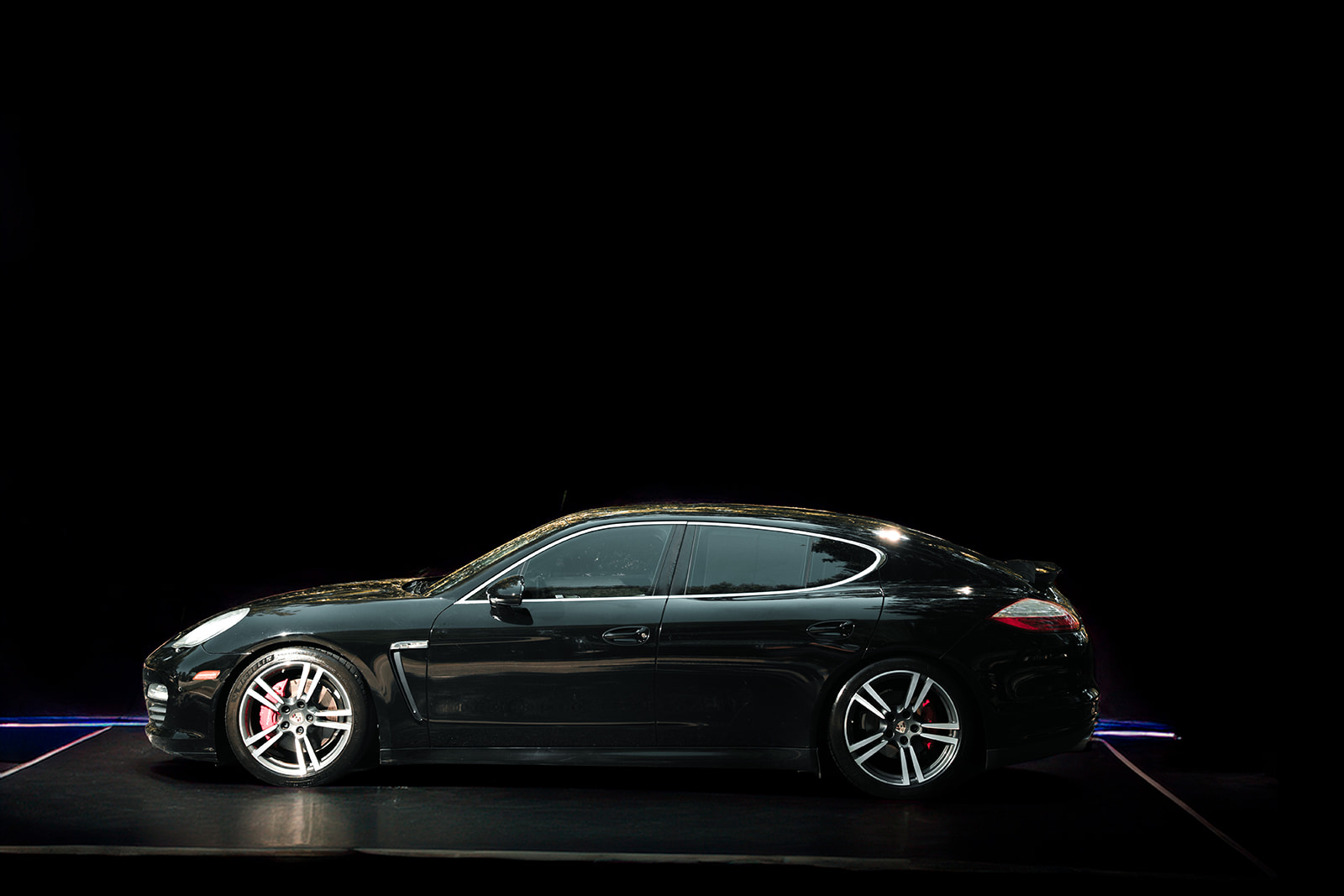 Used 2012 Porsche Panamera 4S image 1