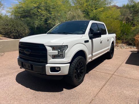 Used 2015 Ford F150 Platinum w/ Technology Package image 18
