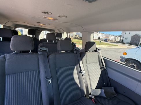 Used 2017 Ford Transit 350 XLT image 15