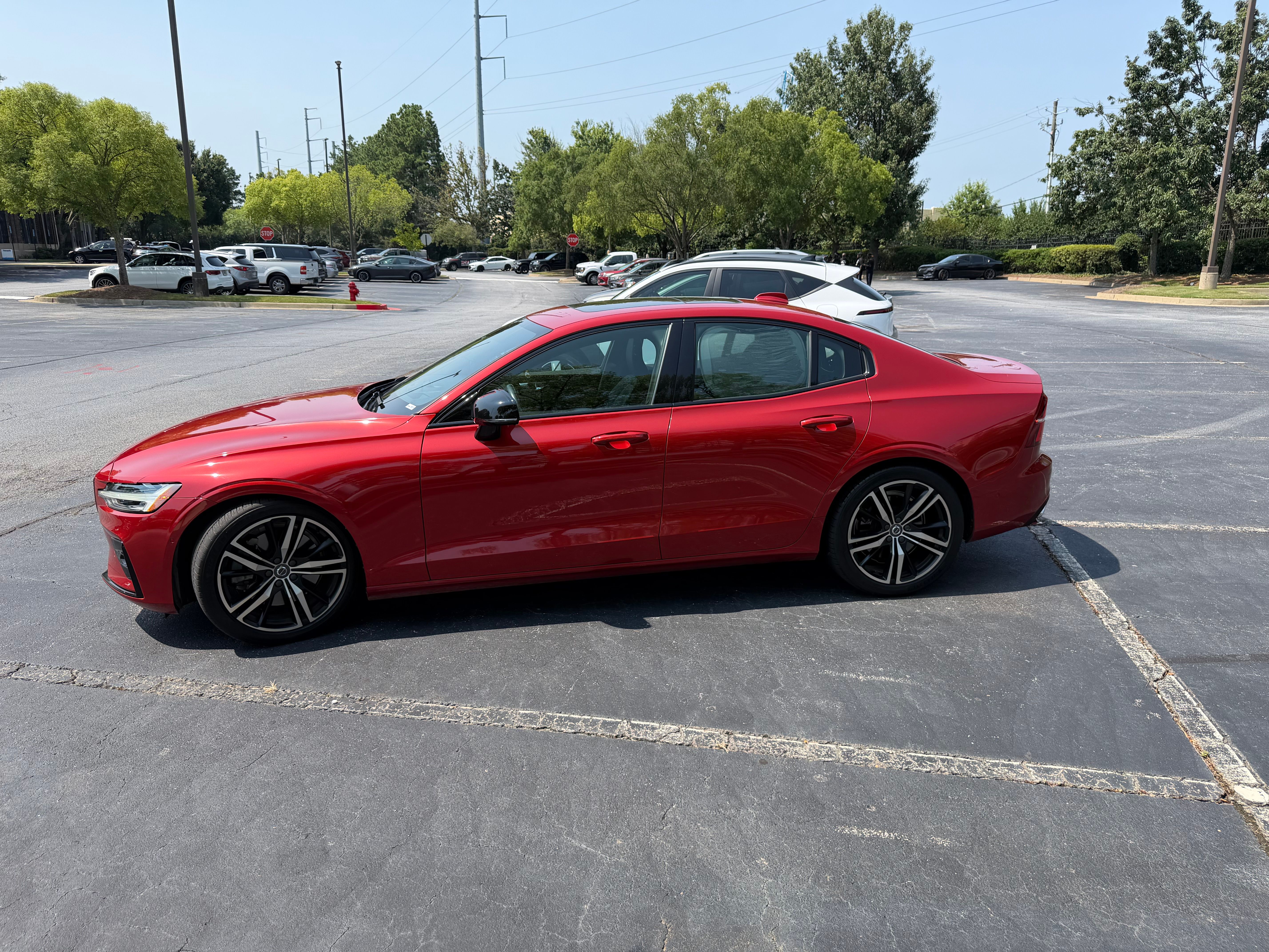 Used 2021 Volvo S60 T6 R-Design AWD/4WD image 14