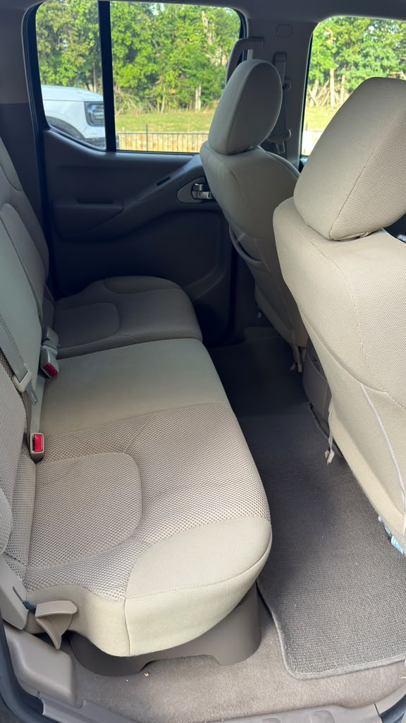 Used 2019 Nissan Frontier SV RWD image 9