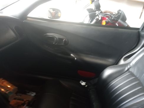 Used 1998 Chevrolet Corvette Convertible w/ Memory Pkg image 6