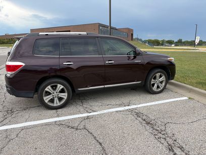 Used 2011 Toyota Highlander Limited w/ Tow Pkg