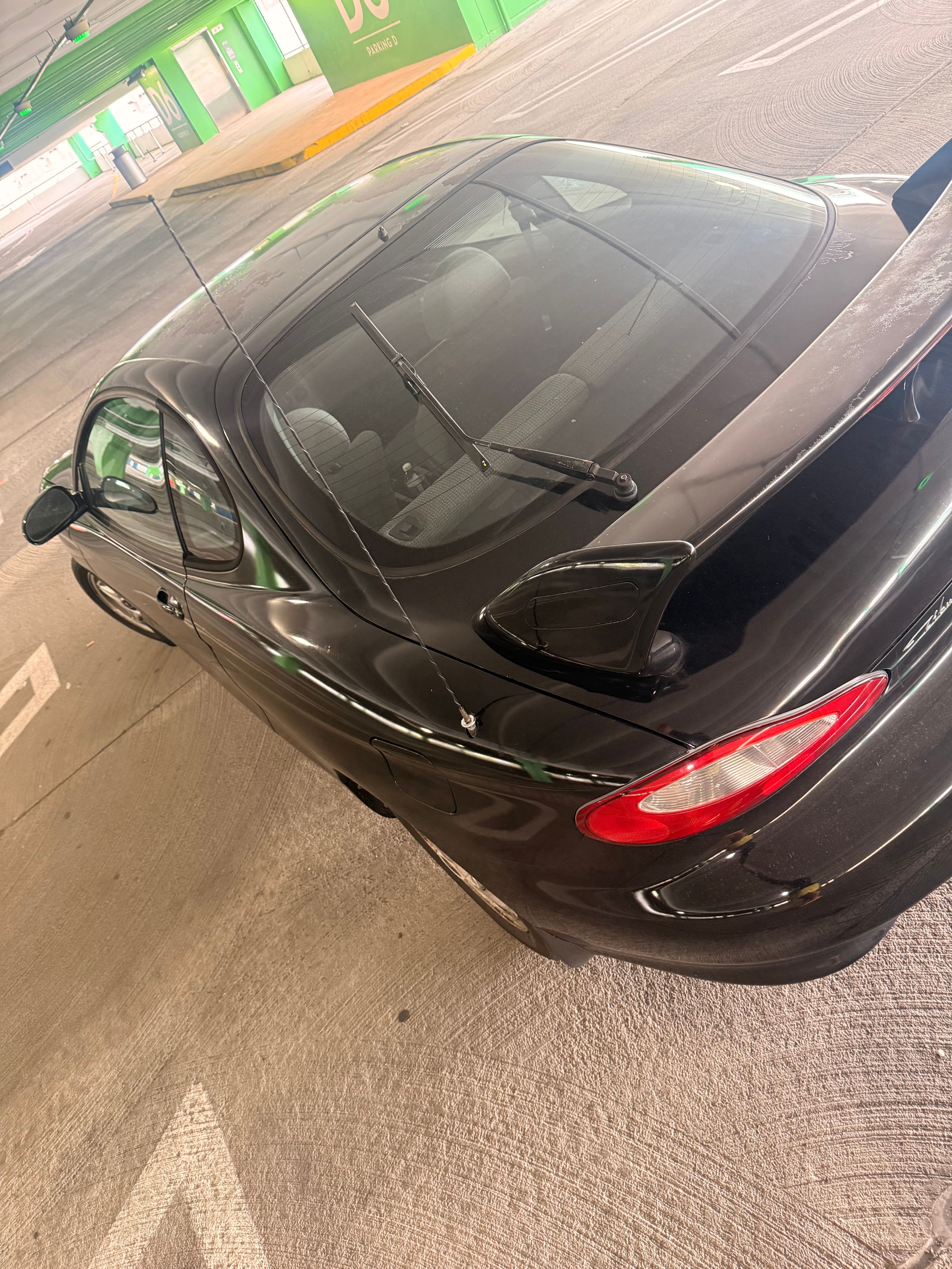 Used 1999 Hyundai Tiburon FX FWD image 6