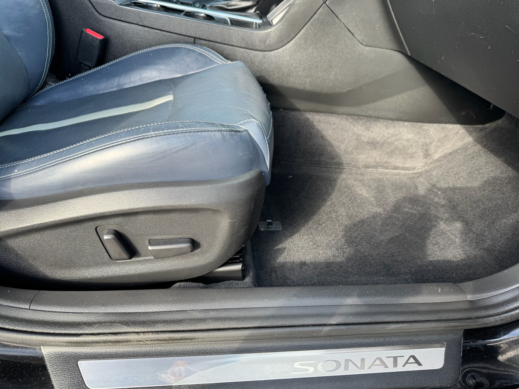 Used 2018 Hyundai Sonata Limited w/ Ultimate Package 02 FWD image 25