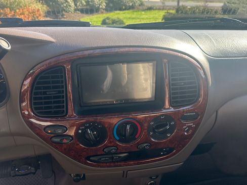 Used 2001 Toyota Tundra Limited image 5