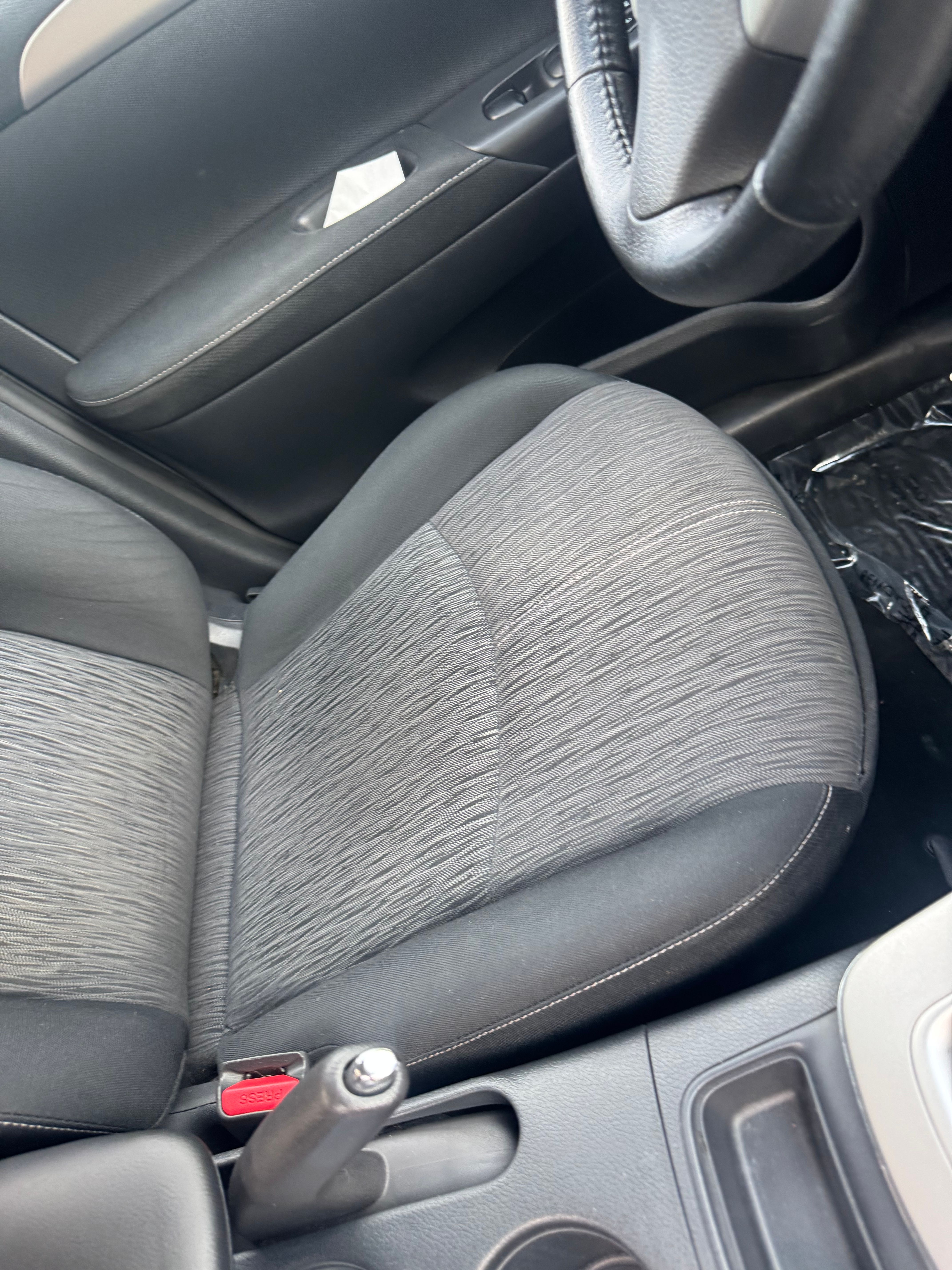 Used 2015 Nissan Sentra SV FWD image 16