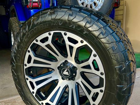 Used 2020 Jeep Wrangler Unlimited Rubicon image 12