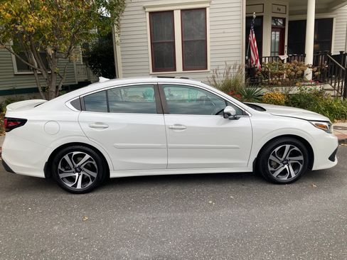Used 2022 Subaru Legacy Limited image 4