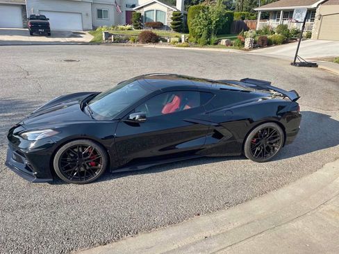 Used 2024 Chevrolet Corvette Stingray Coupe w/ Z51 Performance Package image 8