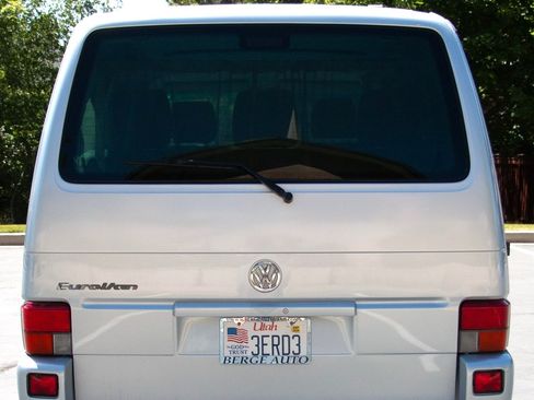 Used 2003 Volkswagen Eurovan MV FWD image 5